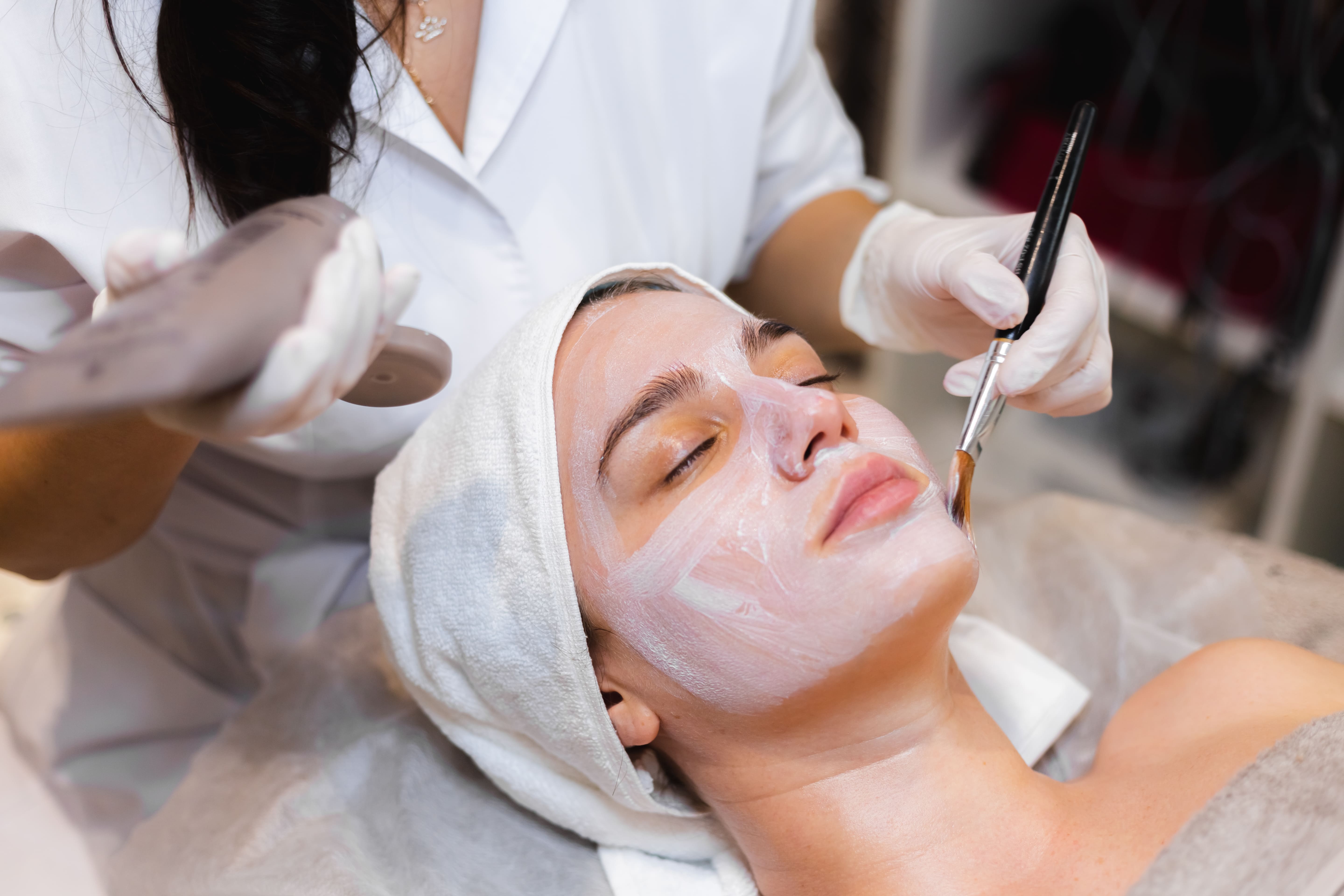 Icon representing beauty services